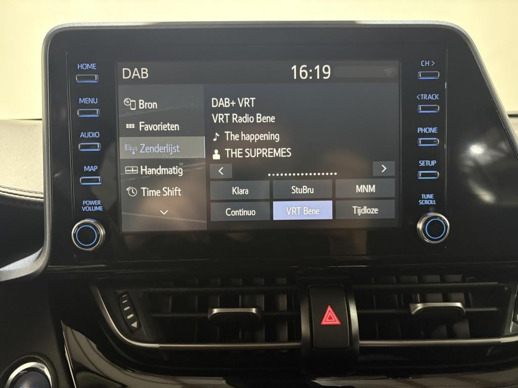 Toyota C-hr 1.8 hybrid dynamic