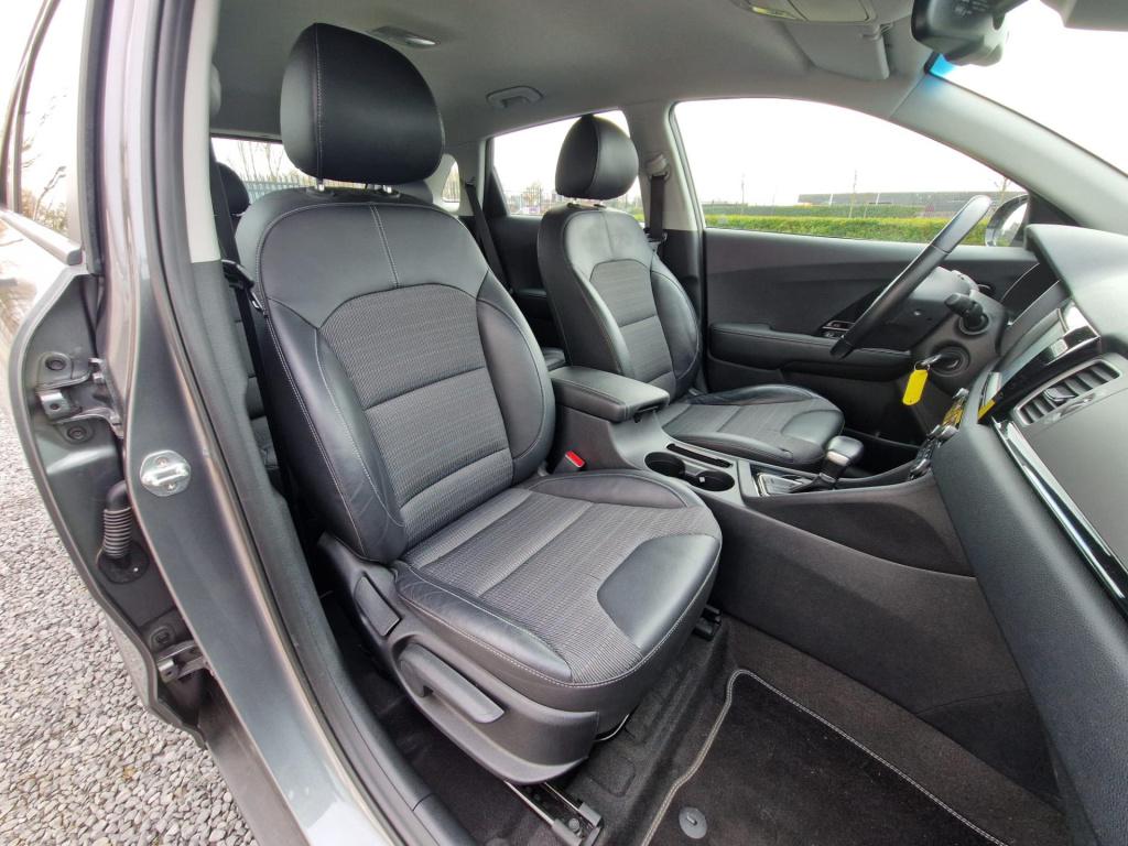 Kia Niro 1.6 gdi hybrid executiveline | 1e eigenaar | automaat | trekhaak |