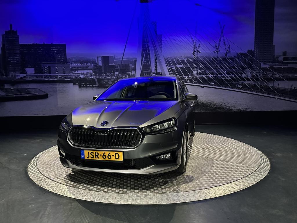 Skoda Fabia 1.0 tsi business edition *navi*appconnect*camera*clima