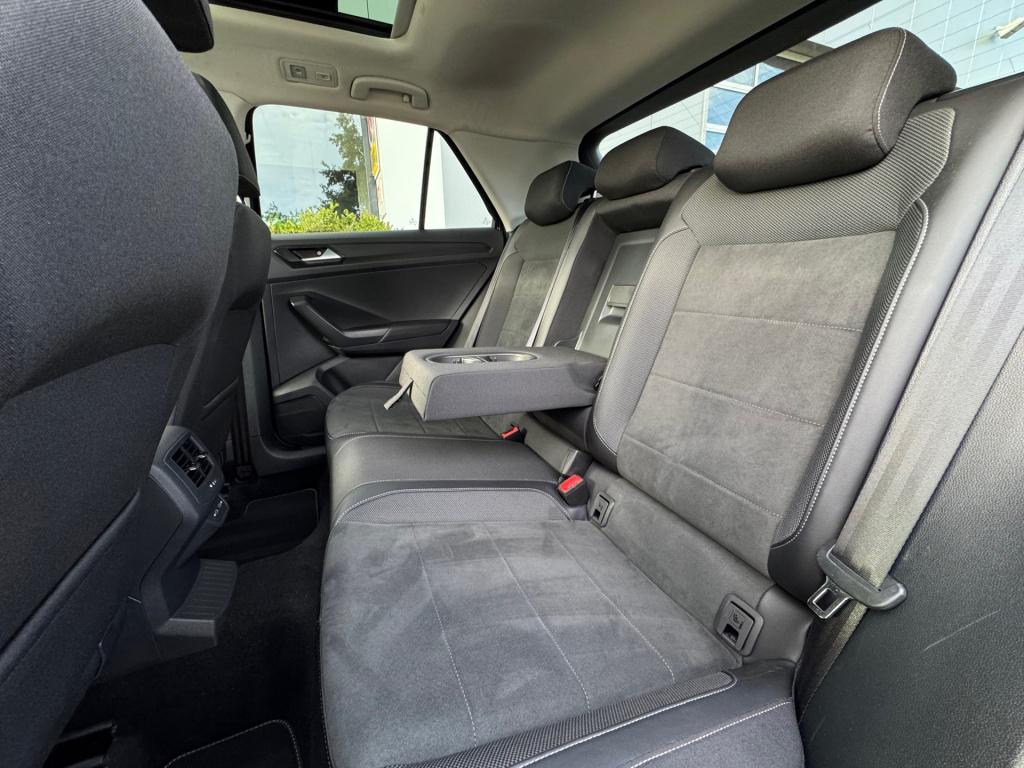 Volkswagen T-roc 1.5 tsi r-line business * panoramadak * camera * stoel + s