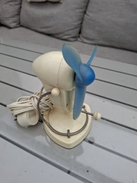 Uit jaren 50/60 philips ventilator.
