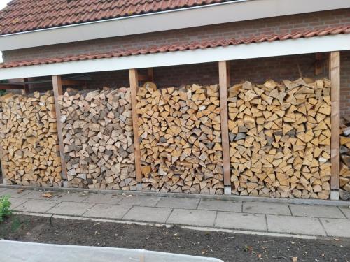 Te Koop Es haardhout