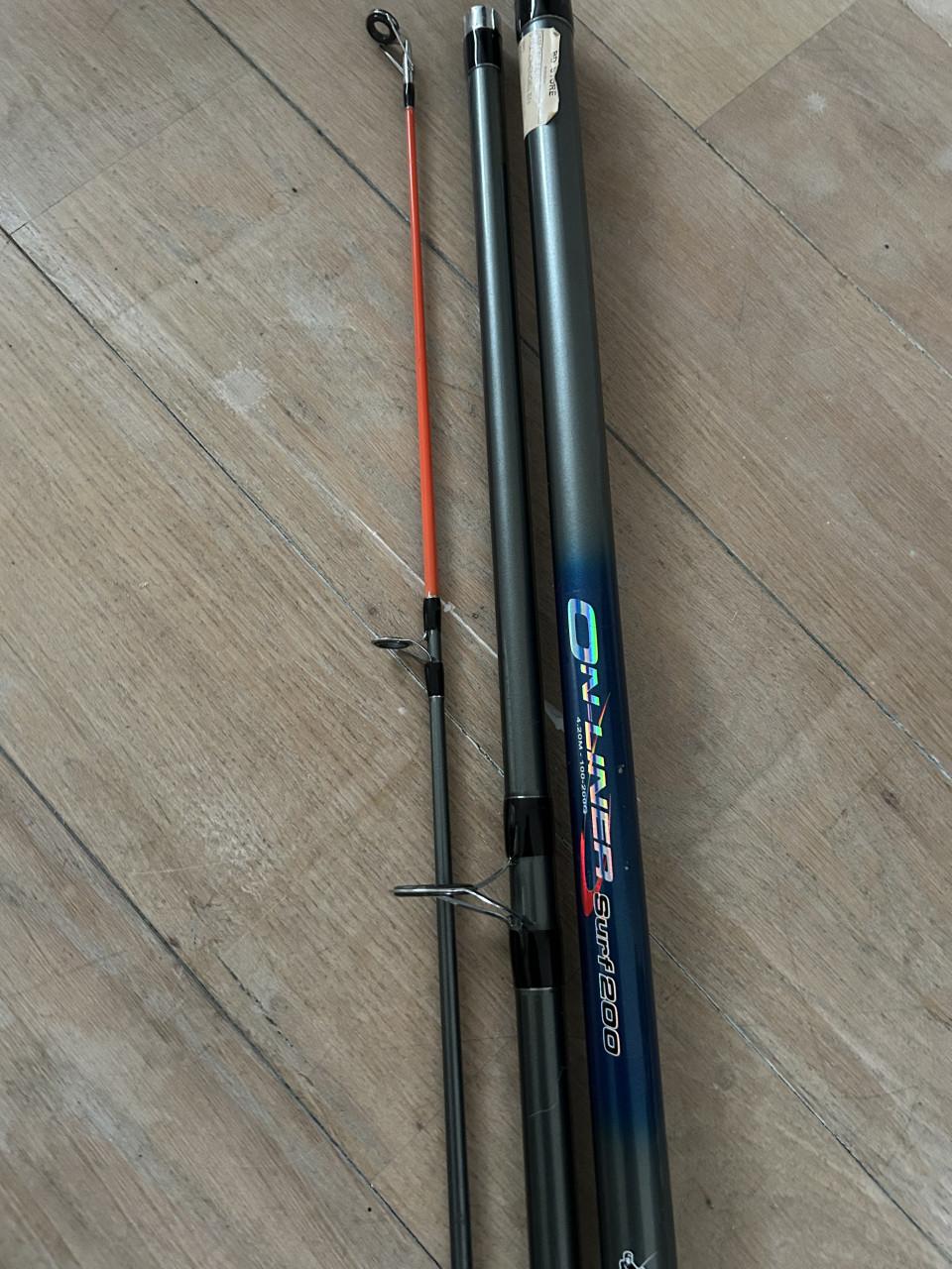 Te koop nieuwe zeehengel Merk Dam lang 4.20 meter werpgewicht 100 tot 200 g