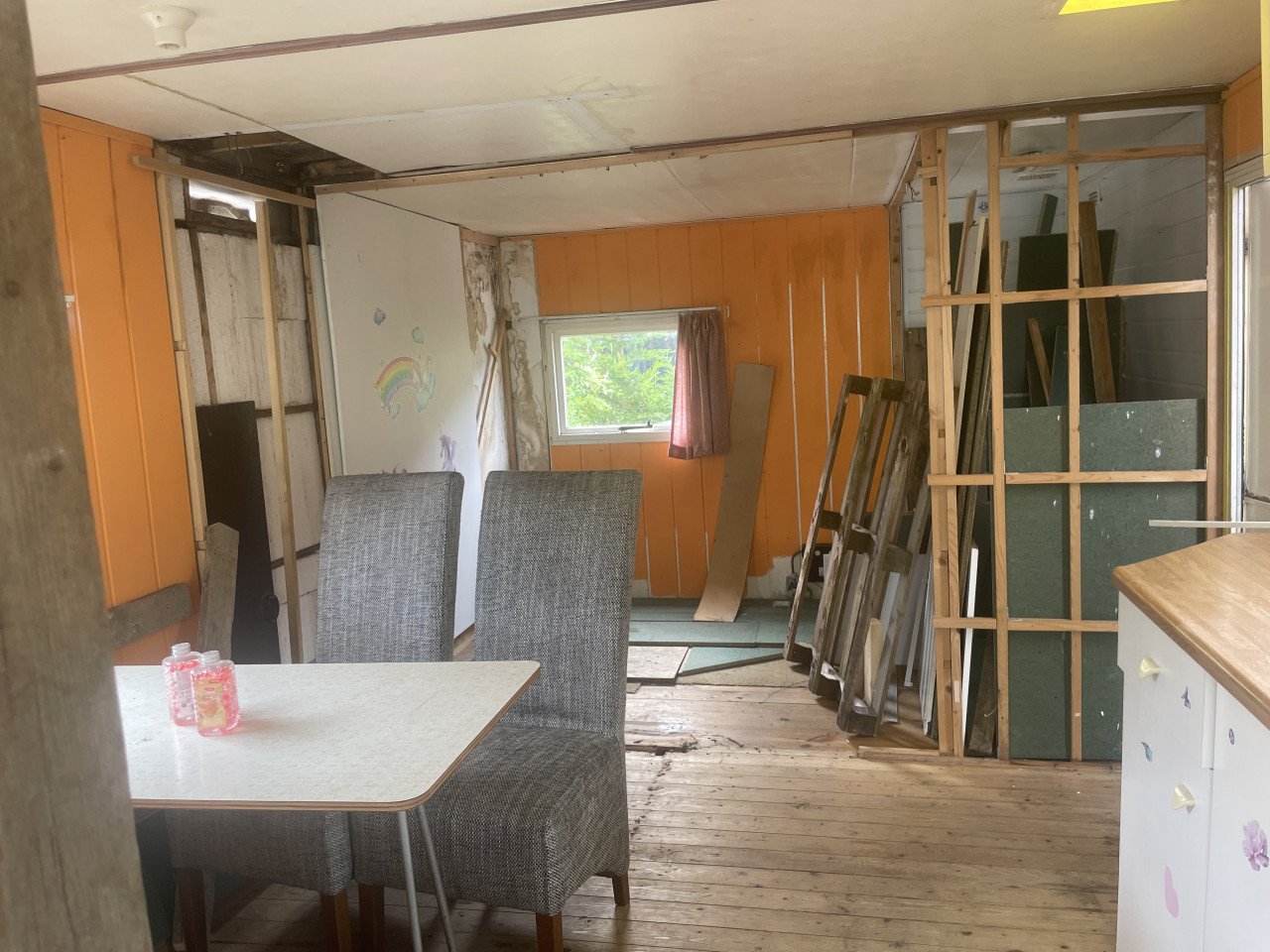 Gratis caravan/bouwkeet