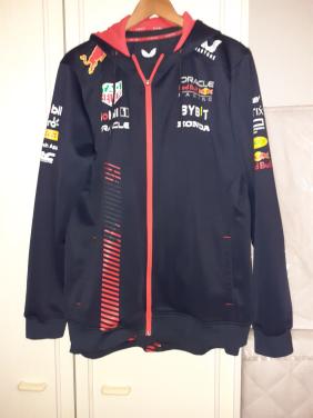RED BULL  F1  Hoody met rits en capuchon.  ALS NIEUW