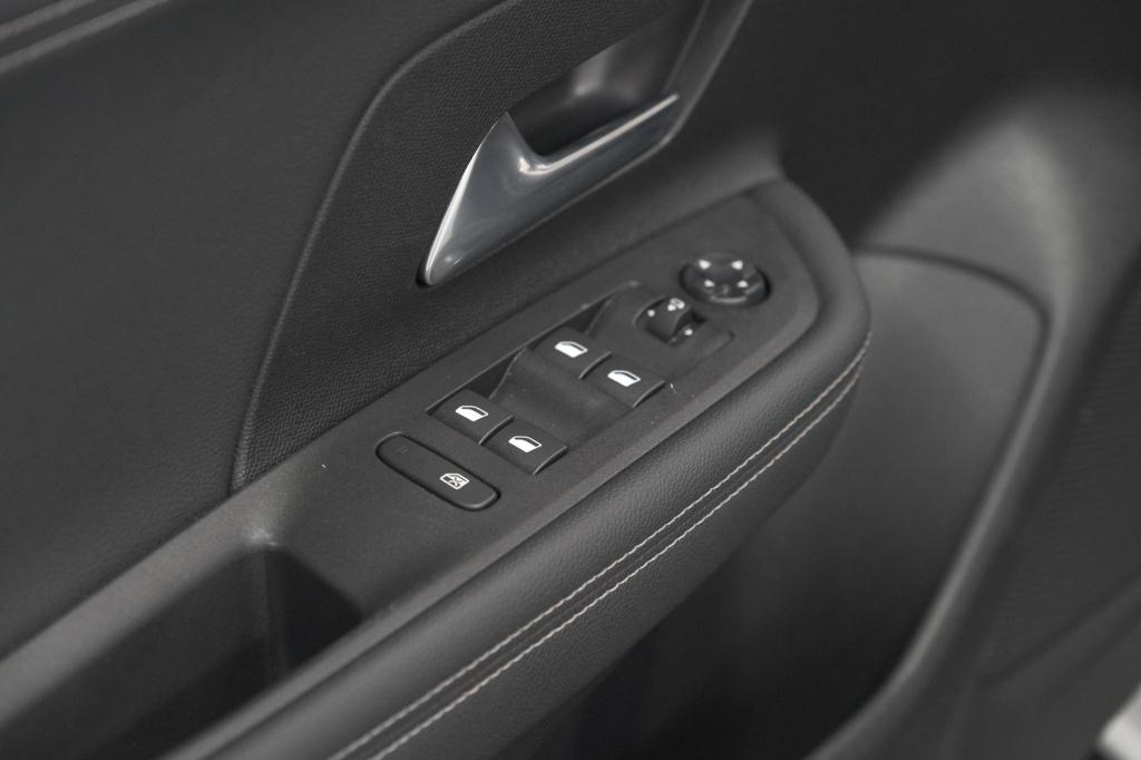 Opel Mokka-e electric level 4 50 kwh | soh 97,5% | adaptieve cruise control