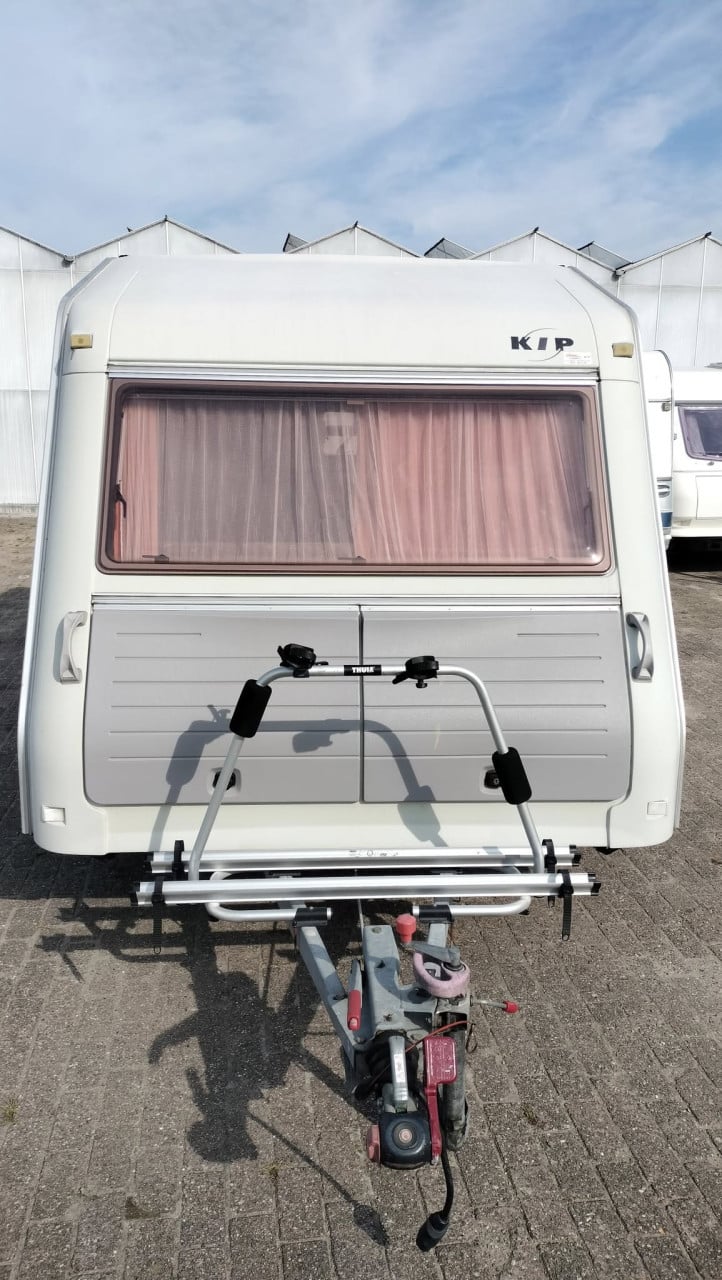 SCHITTERENDE Kip Greyline met voortent