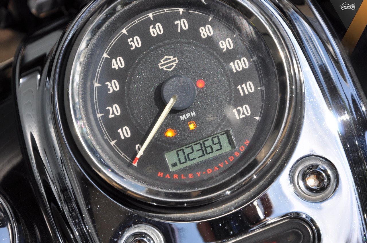 Harley-Davidson FXDWG Wide Glide 103