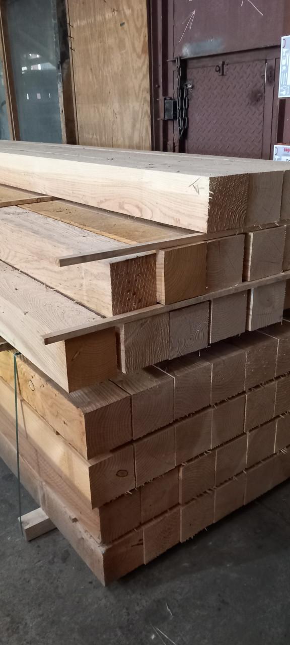 **DOUGLAS BALK 12X12X300CM**