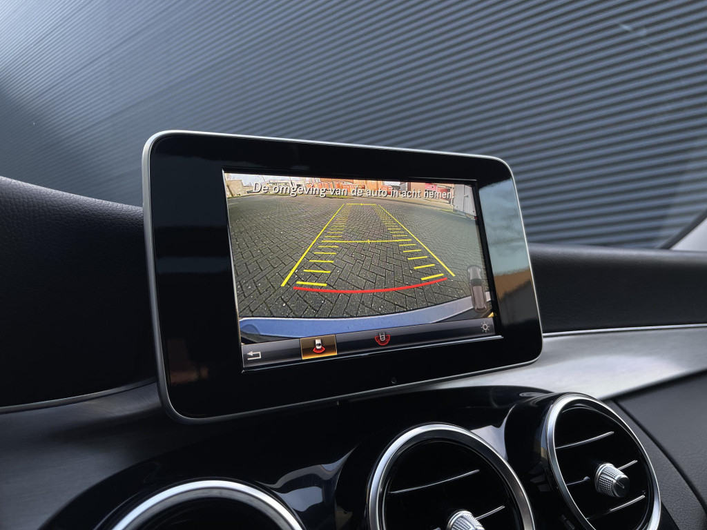 Mercedes-Benz C-Klasse estate 180 premium plus | panoramadak | leder | led 