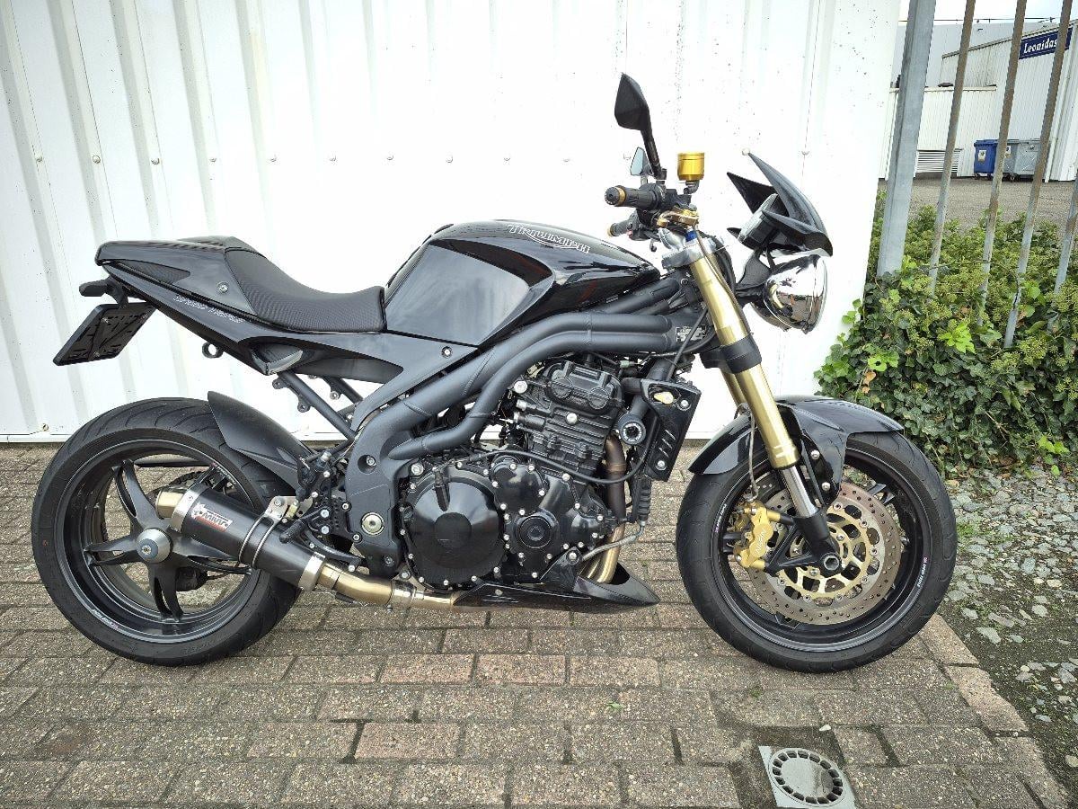 Triumph Speed Triple 1050 uit 2007, stoere naked bike