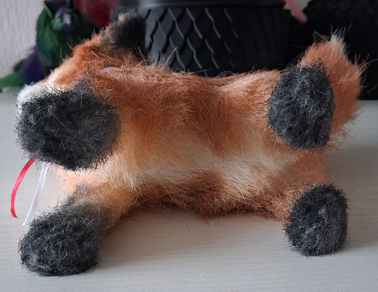 Artdoll vos, poseerbaar