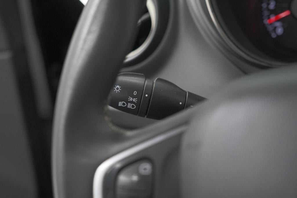 Renault Captur tce 90 limited | parkeersensoren | navigatie | airco | cruis