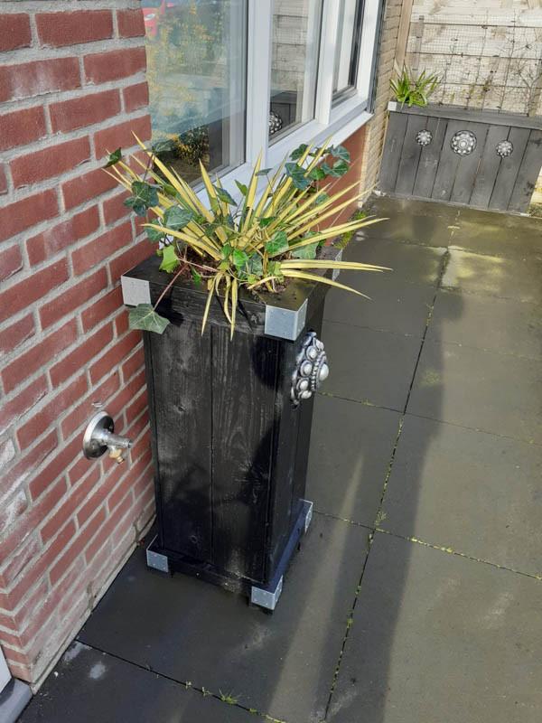 Zeeuwse knop bloembakken projecten ter inspiraties L32 x B35 x H85