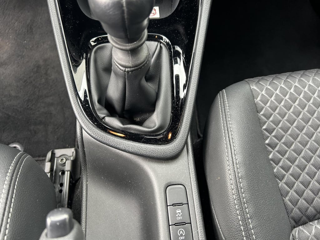 Toyota Yaris 1.5 vvt-i executive super compleet|jbl set