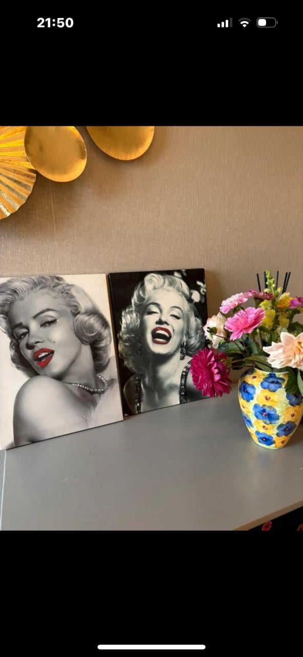 2 canvasprints van  Marlyn Monroe