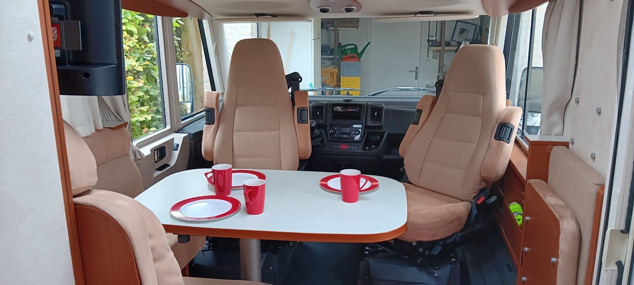 Hymer Exsis-i 764, 2013 met 131650 km, in prima staat