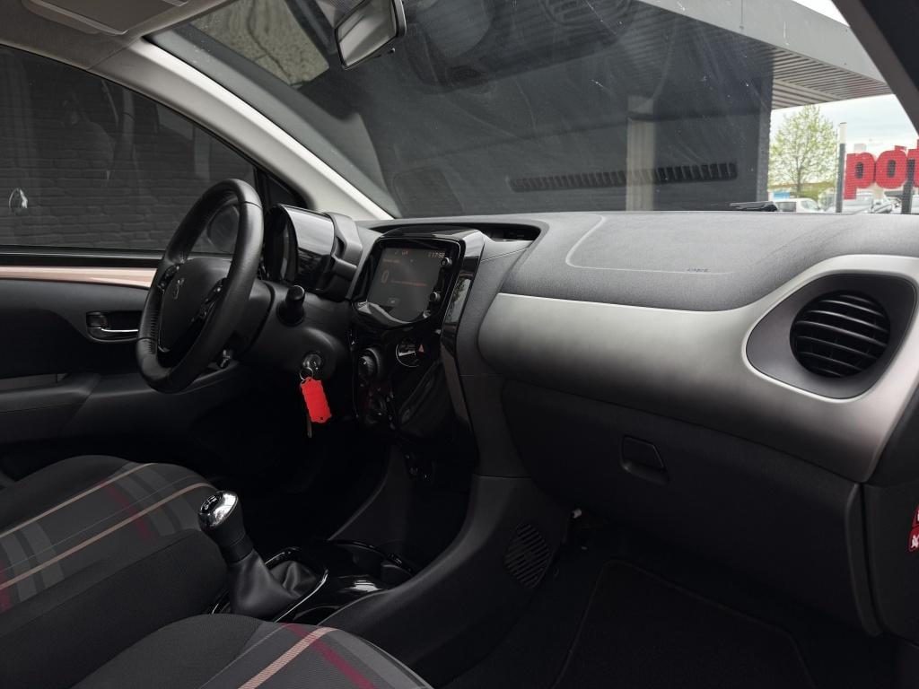Peugeot 108 1.0 e-vti allure - 68.000km -