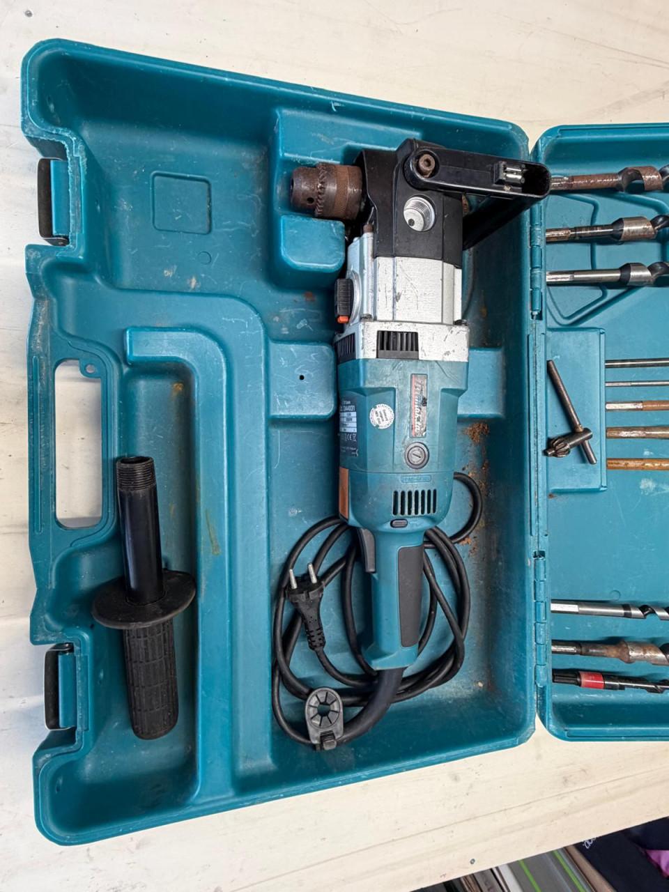 Sterke Makita haakse boormachine 230V
