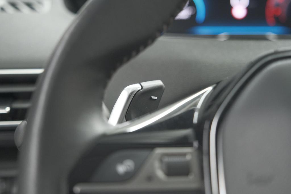 Peugeot 5008 puretech 130 eat8 active pack | 7 zitplaatsen | apple carplay 