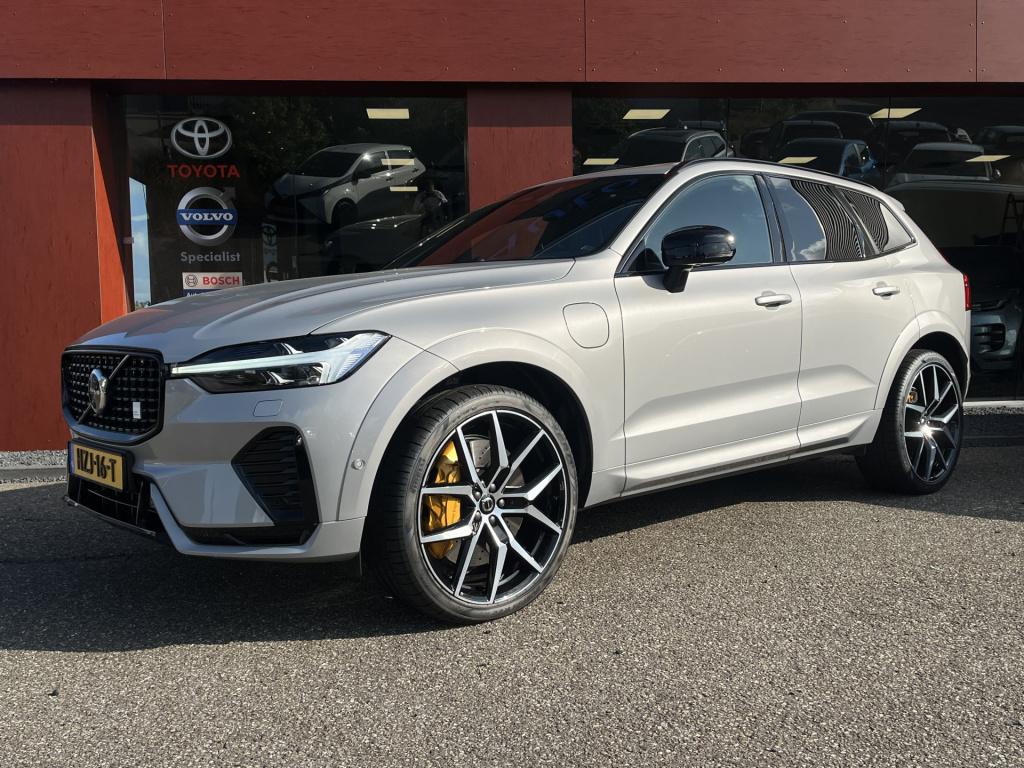 Volvo XC60 2.0 t8 plug-in hybrid awd polestar engineered | bowers&wilkins |