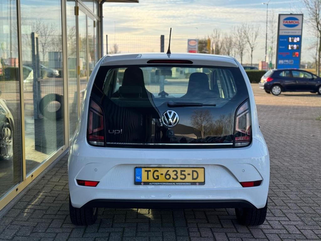 Volkswagen UP! 1.0 bmt high up!