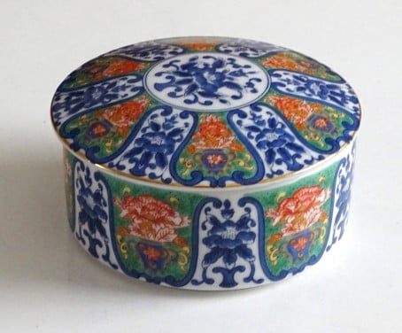 Mooi Japans Imari Arita porseleinen Doosje Japan porselein