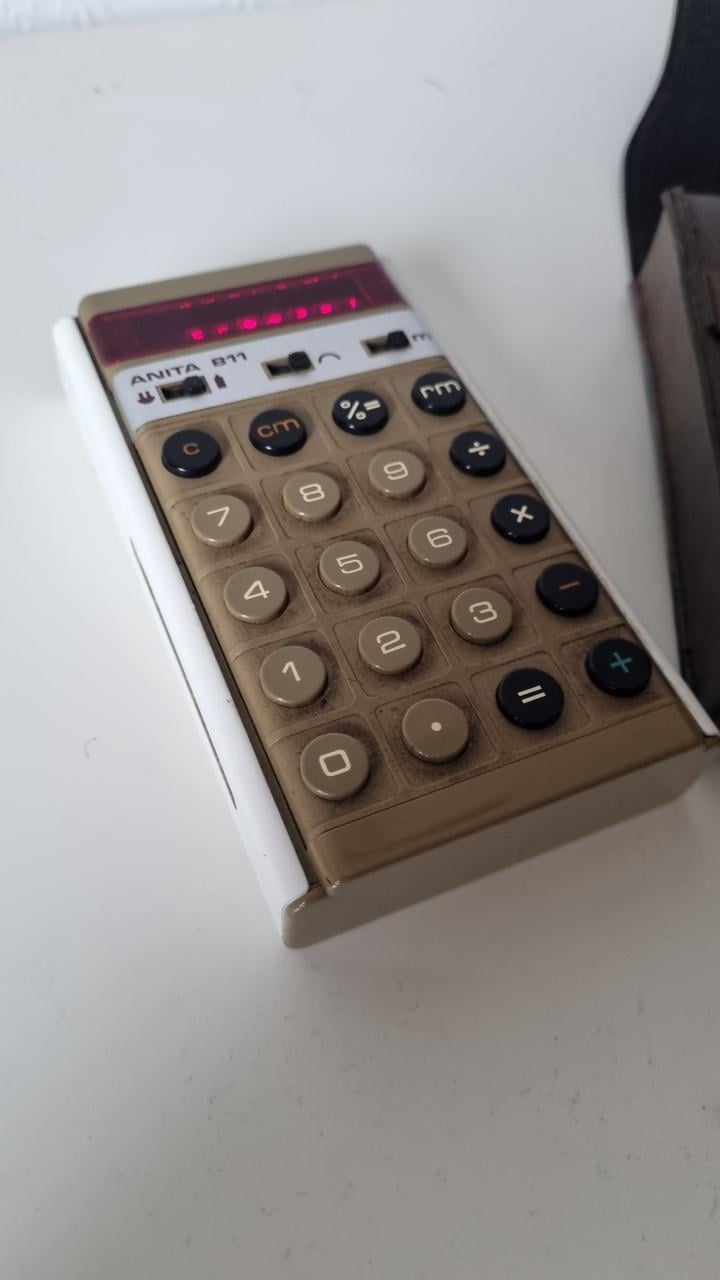 Vintage rekenmachines Braun 4835 en Anita 811