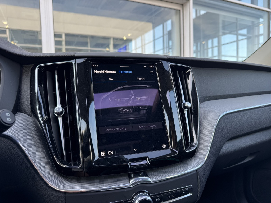 Volvo XC60 t6 398pk recharge plus dark| panodak| adap.cruise| trekhaak| 360