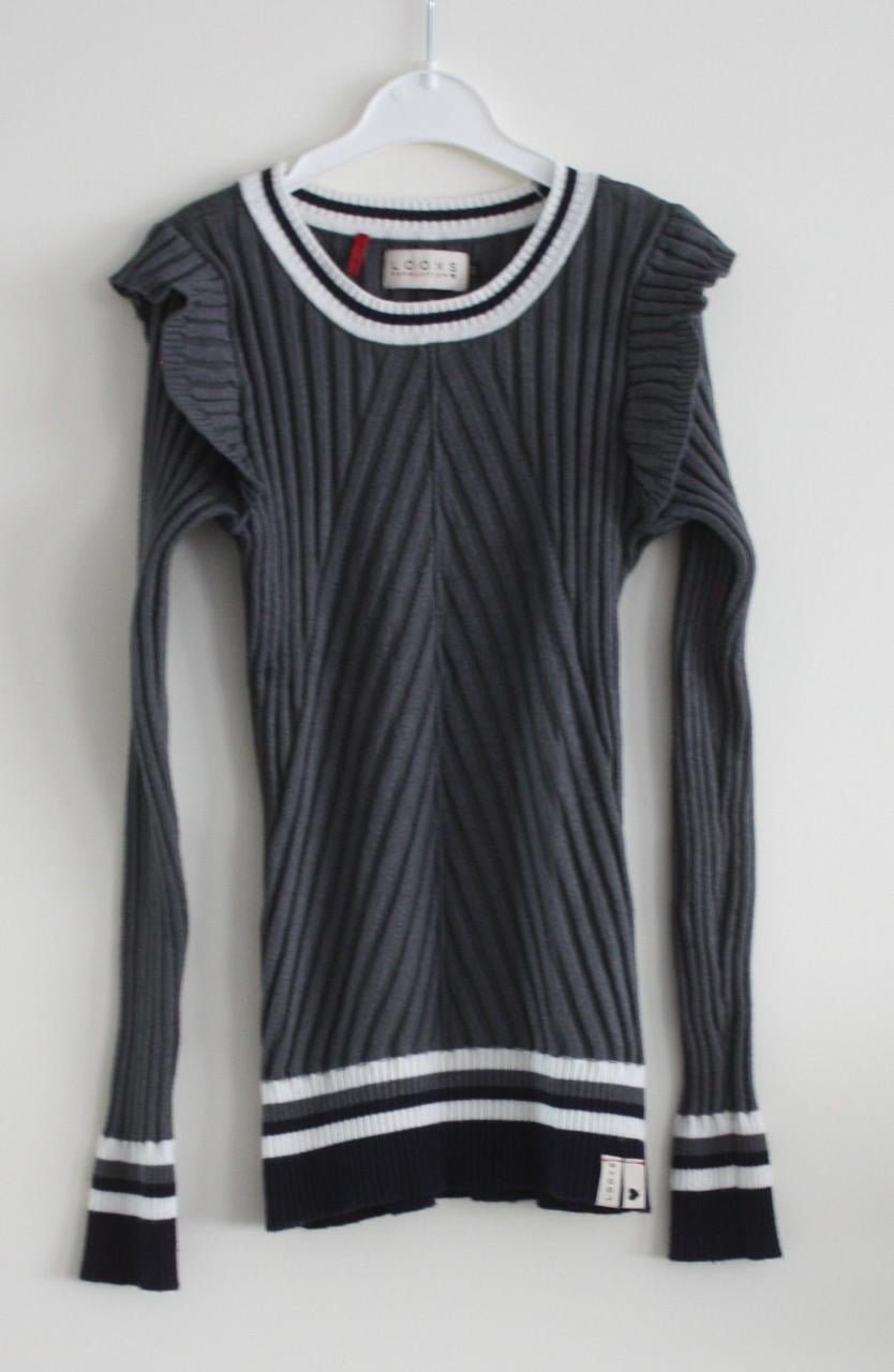 Grijs truitje met witte borden maat 152