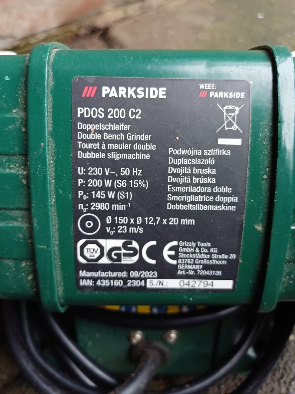 Slijpsteen op de werkbank