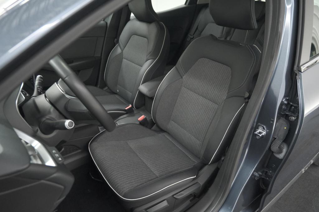 Renault Clio 1.0 tce intens | trekhaak | parkeersensoren | climate control 