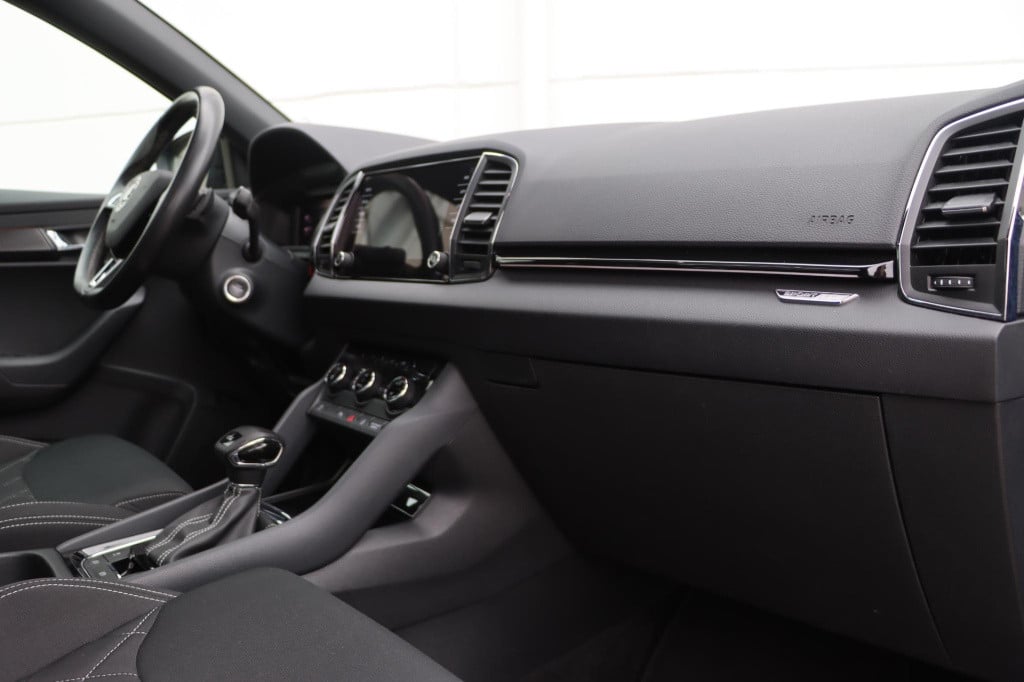 Skoda Karoq 1.5 tsi act sportline business dsg7 150pk