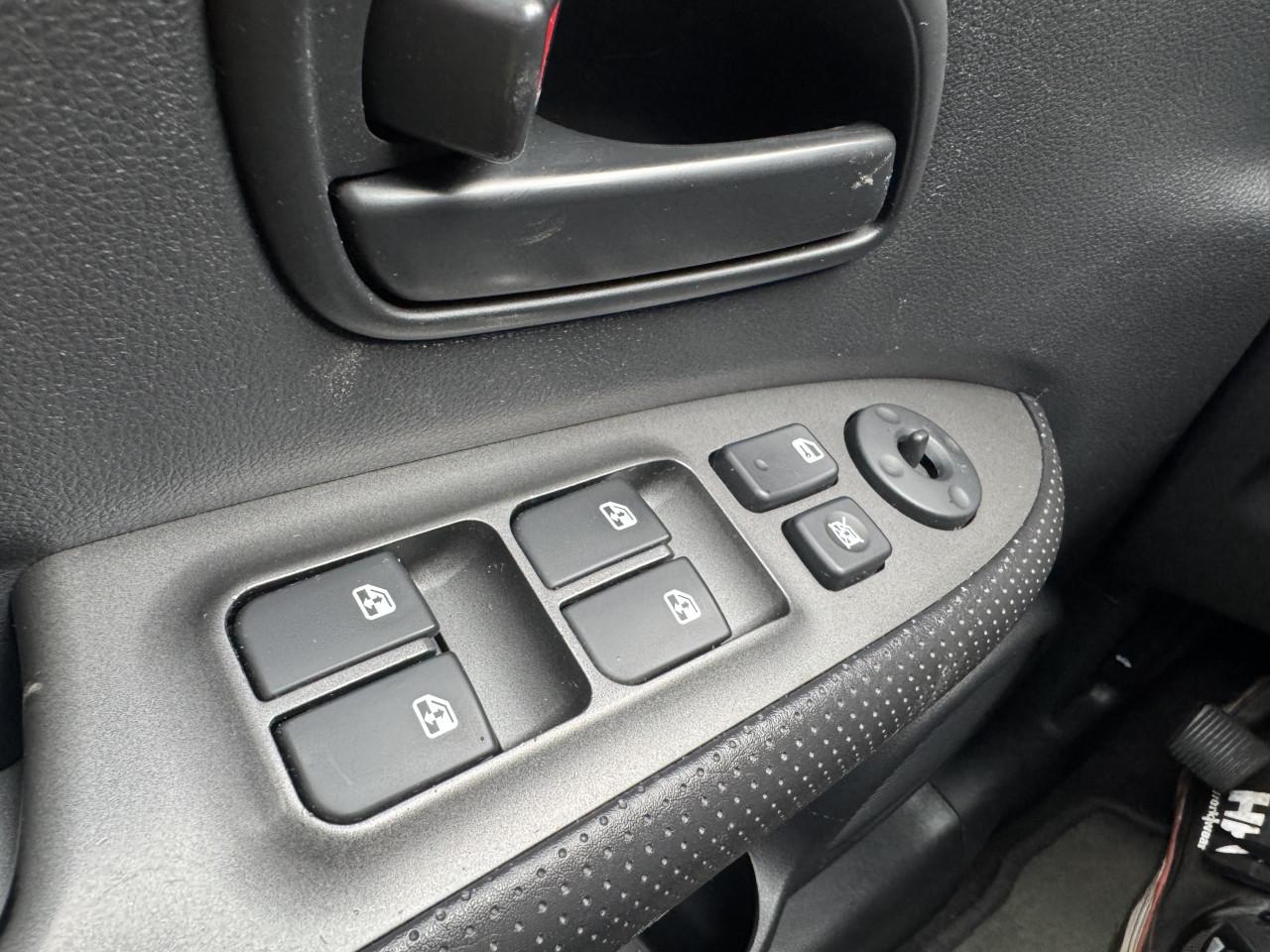 Leuke Kia Carens met leuke kilometerstand