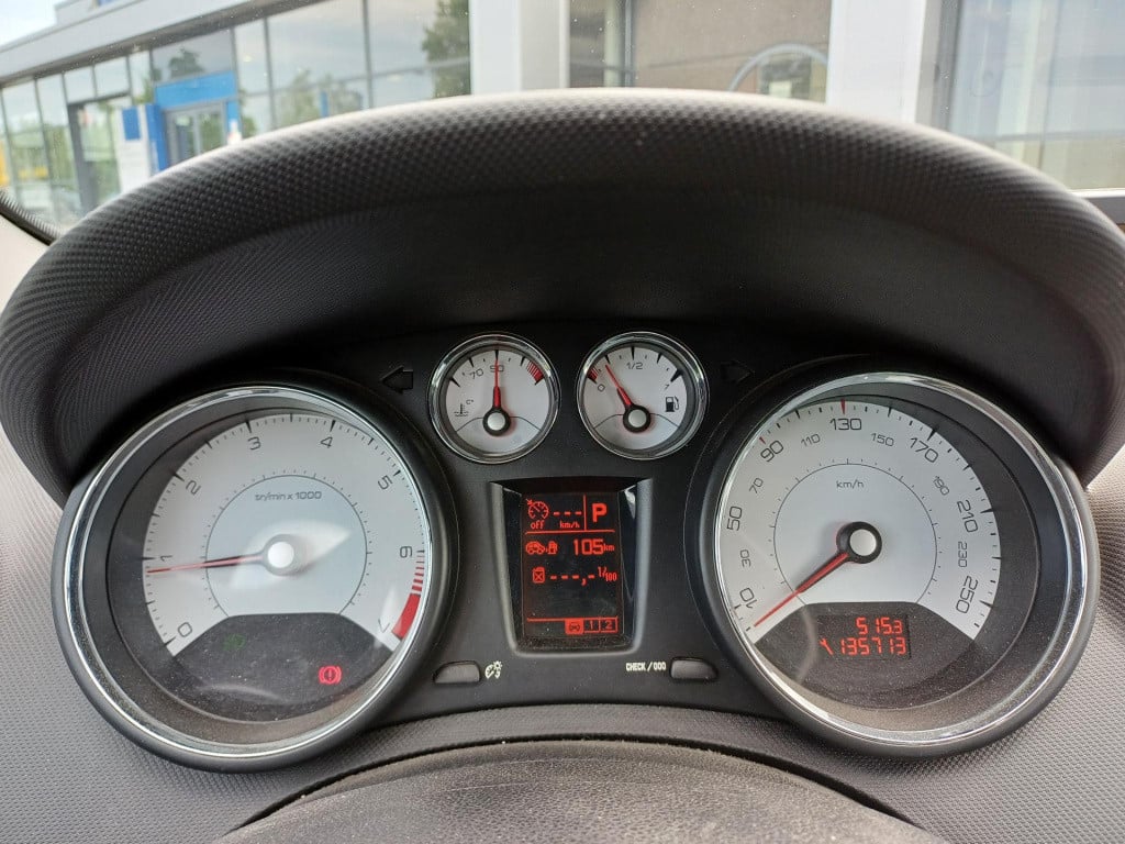 Peugeot 308 cc 1.6 thp feline cabrio coupe