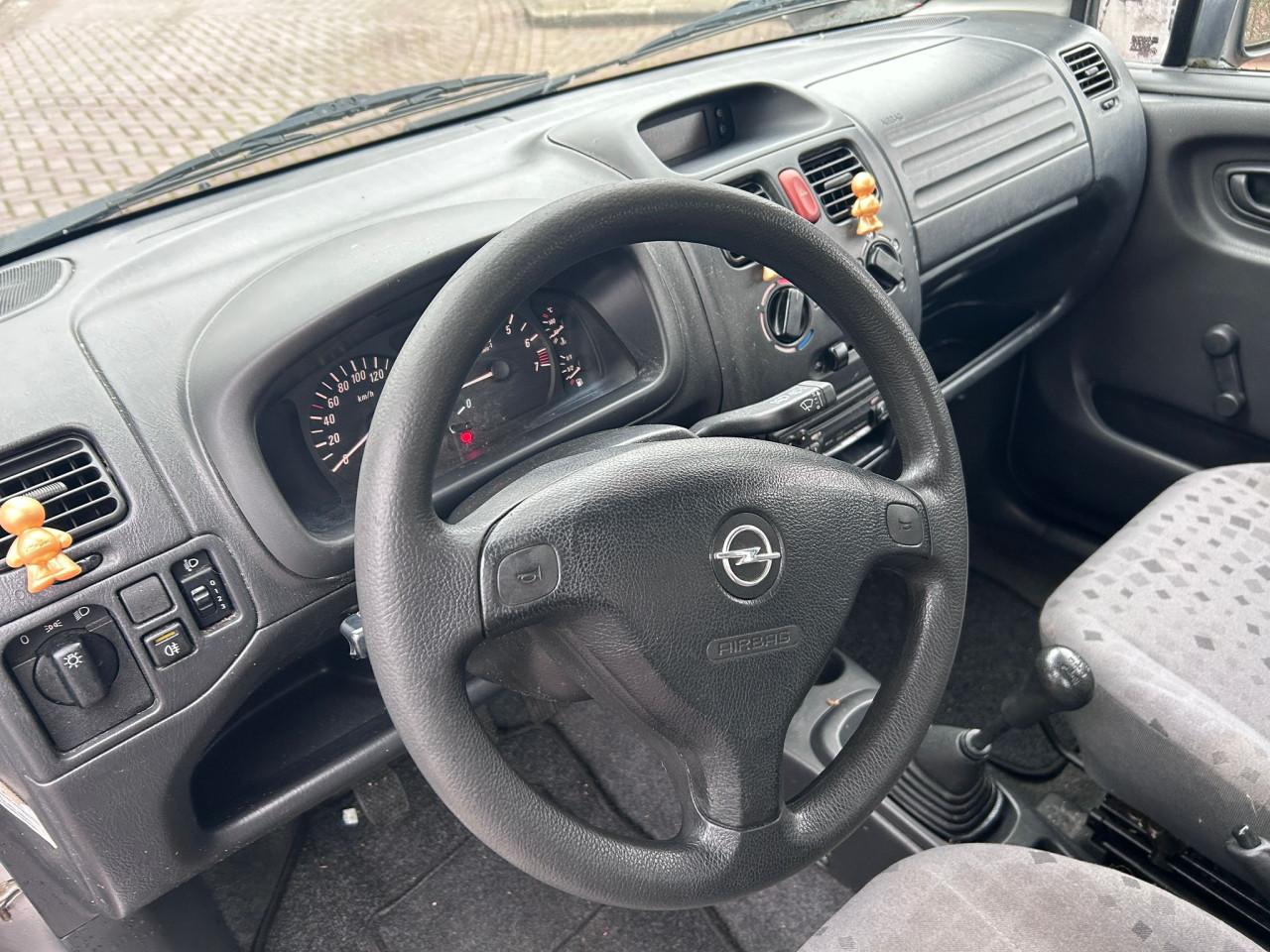 Opel Agila 1.2