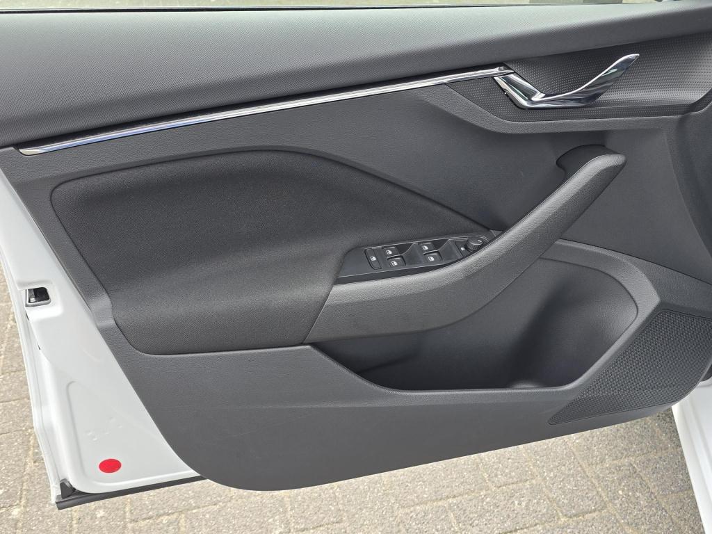 Skoda Kamiq 1.0 tsi selection virtual cockpit carplay navigatie pdc v+a sto
