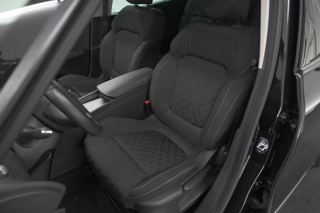 Renault Scenic tce 140 edc limited | camera | stoelverwarming | navigatie |