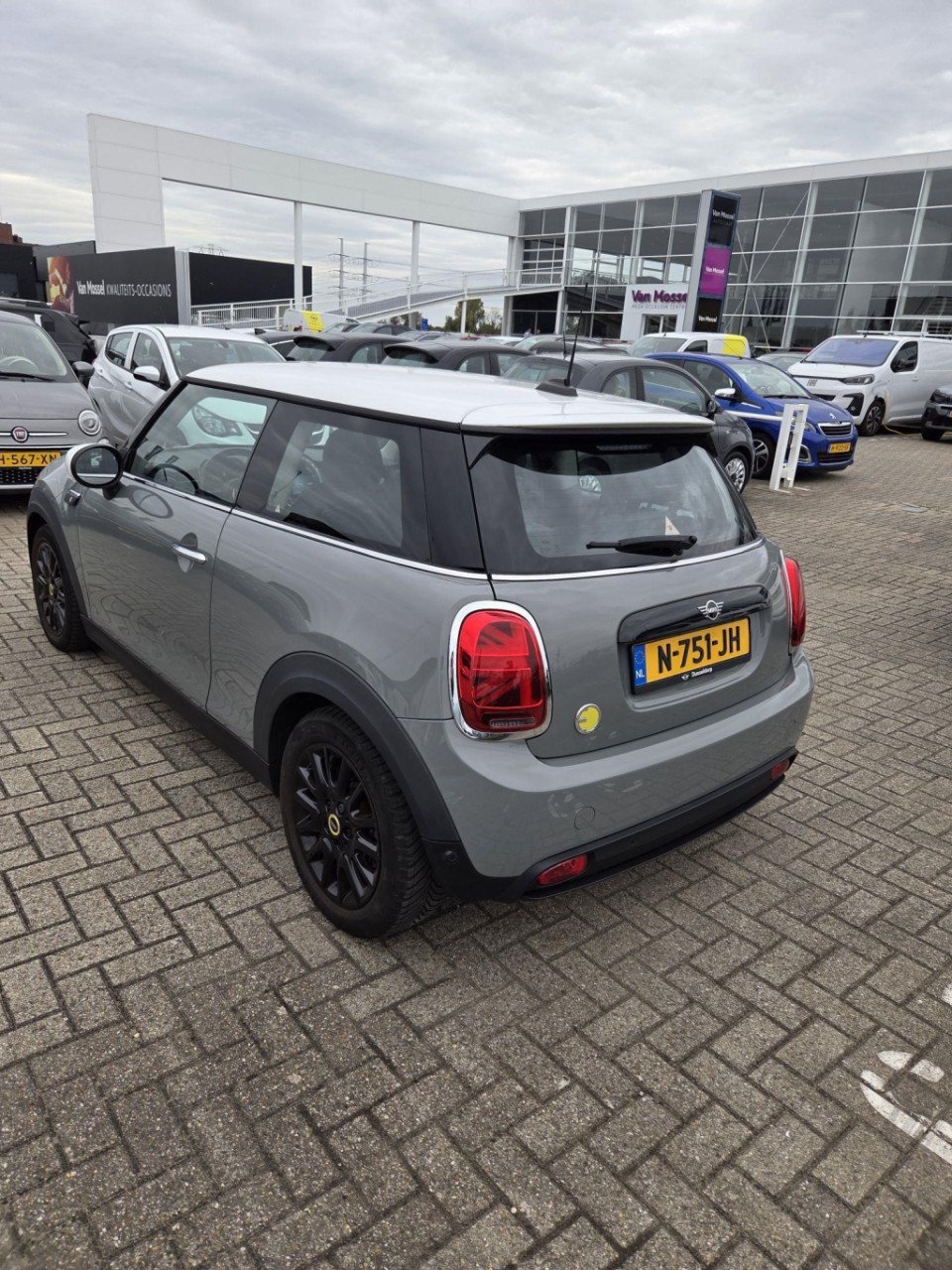 Mini Electric mini business edition 33 kwh | apple carplay & android auto |