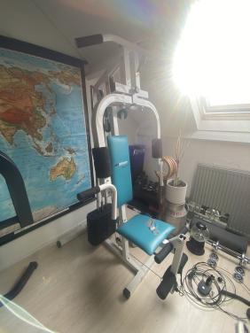 Krachtstation/ homegym