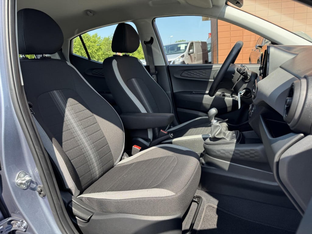 Hyundai I 10 1.0 comfort smart nieuw model! | navigatie | camera | apple ca