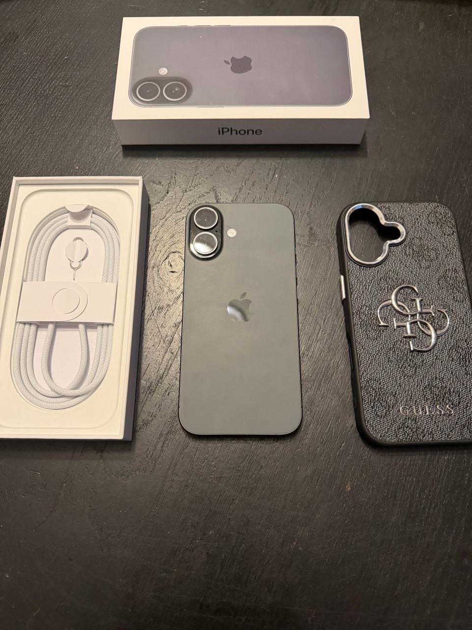 IPhone 17 | Als nieuw