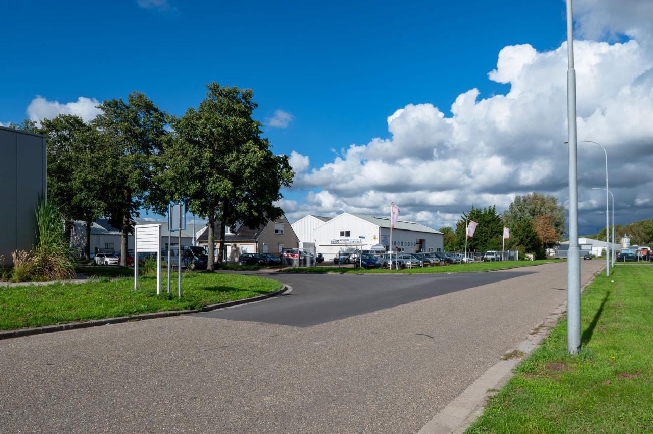 TE KOOP | Moderne bedrijfsunit in Middelburg