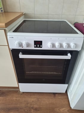 Inductie kookplaat met oven helemaal nieuw!
