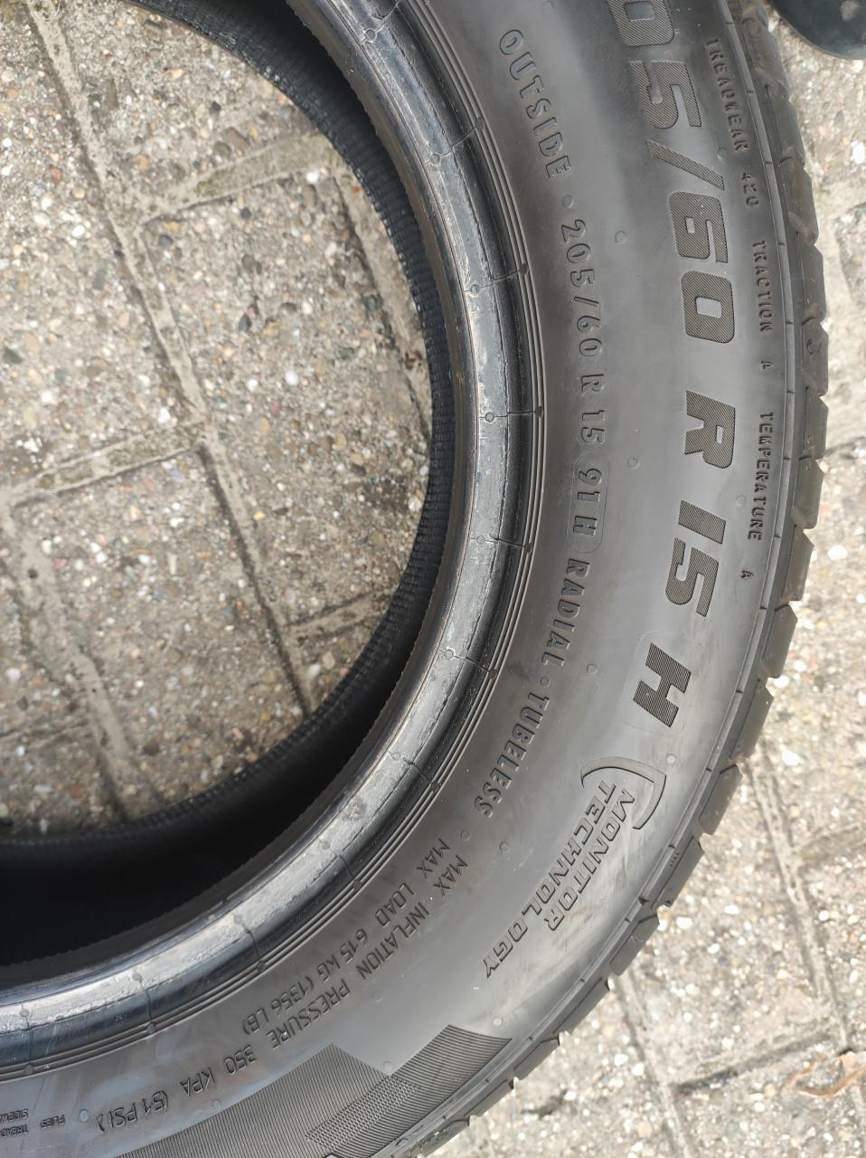 Twee stuks General Altimax One S zomerbanden 205/60 R15 91H