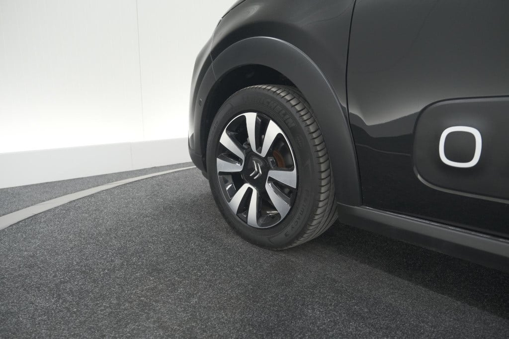 Citroen C3 puretech 110 eat6 shine | apple carplay | parkeersensoren | clim