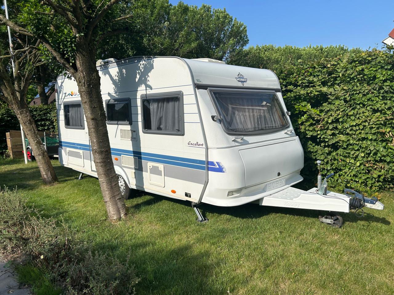 Hobby Excellent Easy Caravan met Voortent, luifel en Mover