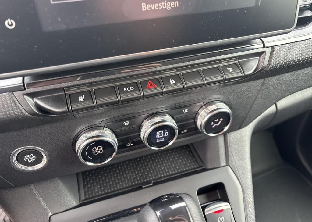 Renault Kangoo e-tech extra l1 44 kwh - demo / trekhaak / vierseizoensbande