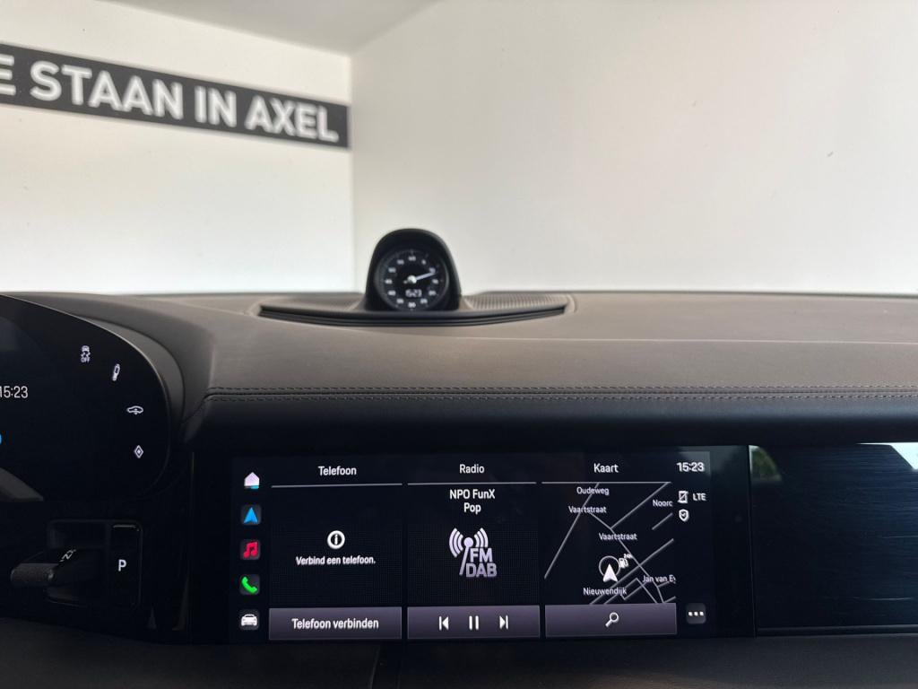 Porsche Taycan cross turismo 4 93 kwh