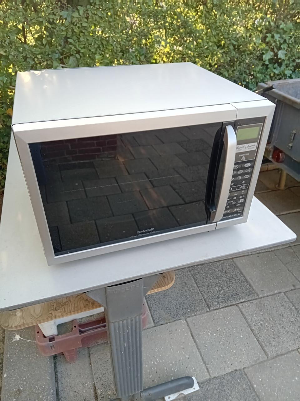 Sharp combimagnetron nette staat